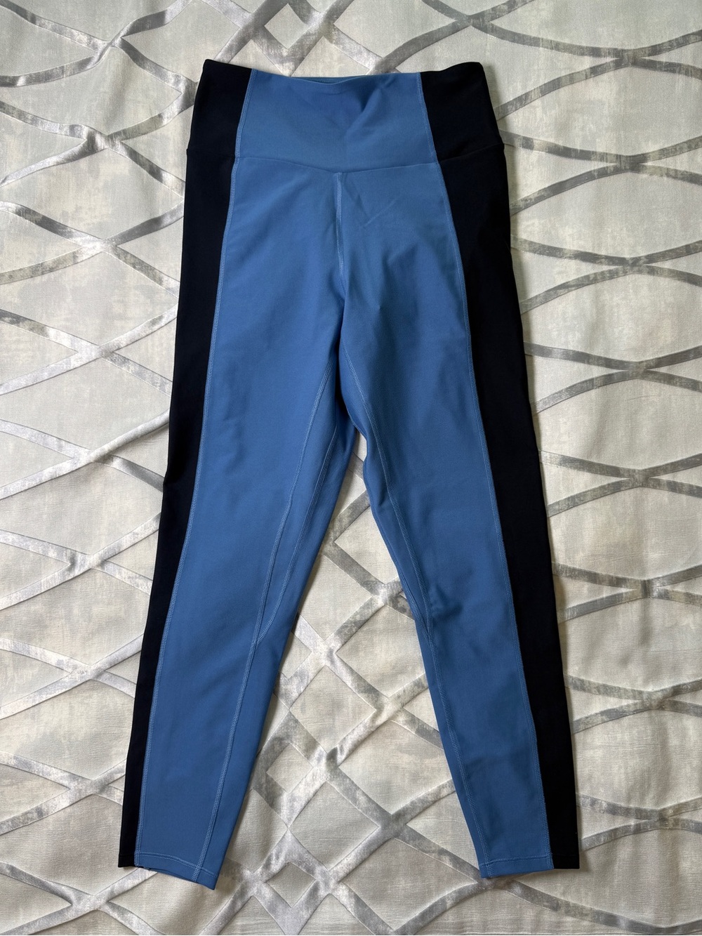 YPB Blue SculptLUX Leggings Curve Love Large.  Like new